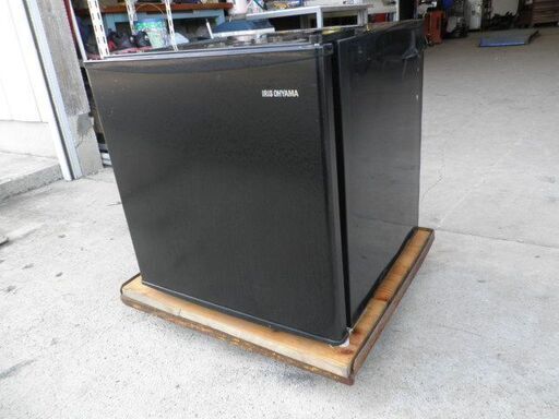アイリスオオヤマ・１ドアサイコロ型冷蔵庫 ４５L ２０１９年 ブラック お買い得品