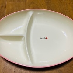 【値下しました】プラスチックプレート5枚セットの画像