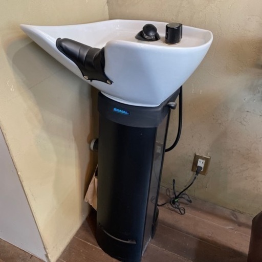 【取引終了】TAKARAバックシャンプー台