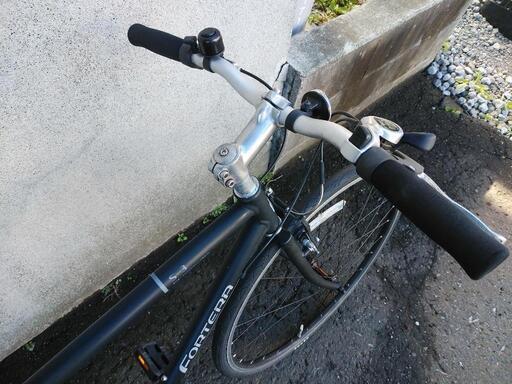 札幌市内配達無料。中古クロスバイクブラック。