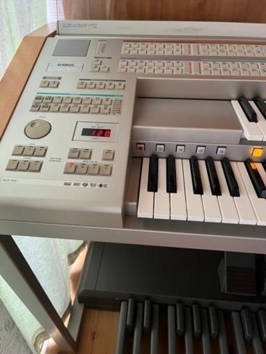 ELS-01C エレクトーン　ステージア　カスタムモデル　取引中