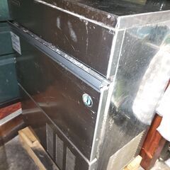 製氷機 製氷器 氷 飲食店 バー ホシザキ 小型 大型 冷蔵 冷蔵庫 業務用 店舗　４５L