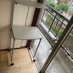 パソコンデスク　の画像