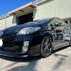 お話中　プリウス30前期 Sツーリング モデリスタ 黒 カスタム サンルーフ ソーラーパネルの画像