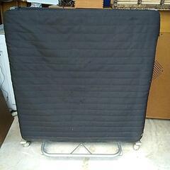 折り畳みベッド黒の画像