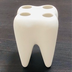 【値下げ】おしゃれ♪歯型の歯ブラシたて☆9月30日までに取りに来れる人！の画像