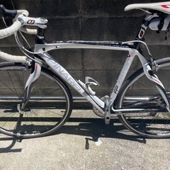 【美品】PINARELLO 完成車 カーボンフレーム