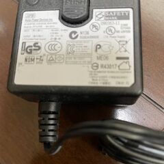 DC12V/1A スイッチング式 汎用ACアダプター センタープ...