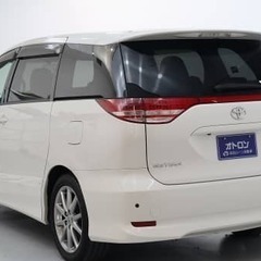 ローンが不安な方でもOK！人気のトヨタ車◎エスティマの画像