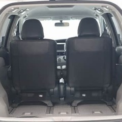 ローンが不安な方でもOK！人気のトヨタ車◎エスティマの画像