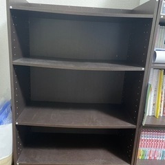 茶色の本棚