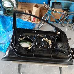 ブルーバードシルフィ DBA-KG11 フロント 左 ドア部品 B20　ウインドウレギュレター　スイッチ　ガラス　アウターハンドルの画像