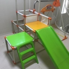 幼児ジャングルジム　ブランコ付きの画像