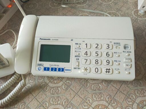 Panasonic　パナソニック　電話機　KX-PD285DLE3　子機付　KX-FKD506-W1