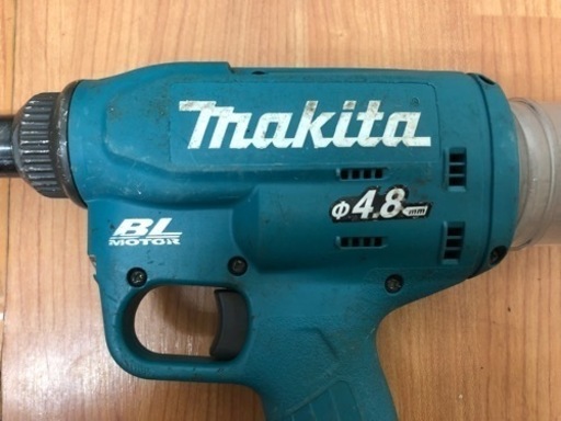マキタ 充電式リベッタ RV150DRG I07-03