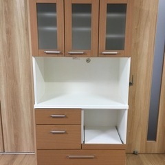 食器棚をお譲りします。