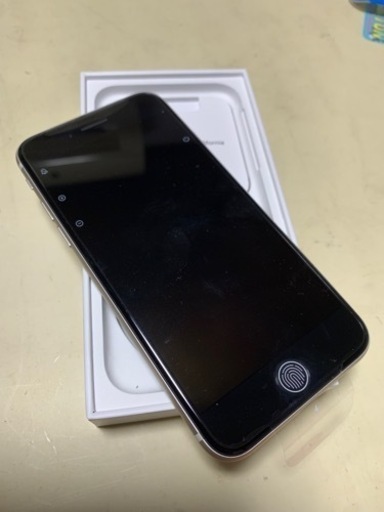 iPhone SE3 128gb ホワイト