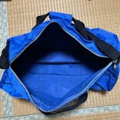 adidas 遠征バックの画像