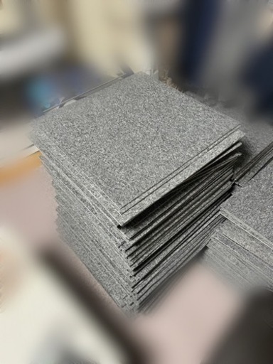 【決まりました】タイルカーペット