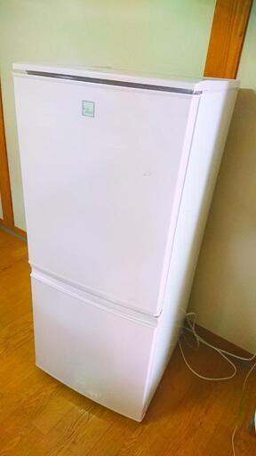 【取引相手決定】SHARP うすピンク冷蔵庫137L 2017年製