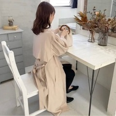 【新品】インフルエンサー ERIKO - ボリュームスリーブノーカラーコート　ページュの画像