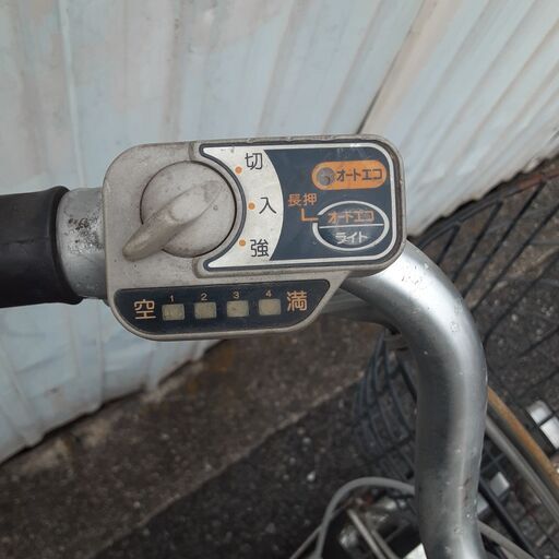R4135電動アシスト自転車　2008年ブリヂストン　アシスタリチウムコンパクト　バッテリー　充電器　鍵1本付き　電動自転車