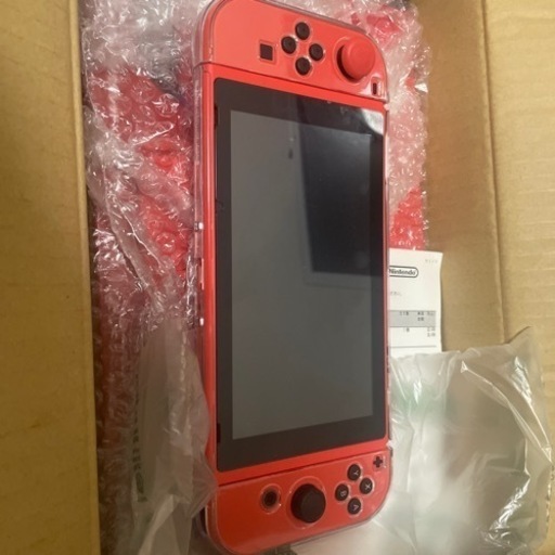 任天堂　switch マリオレッド　ニンテンドー