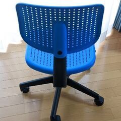 IKEAの椅子　ALRIKの画像