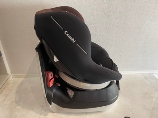 (お取引中)combi チャイルドシート 美品