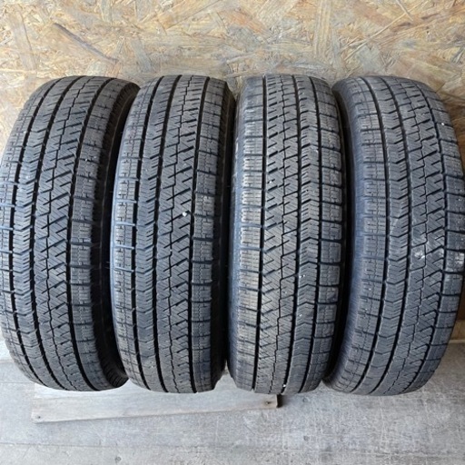 極上タイヤ　BRIDGESTONE ブリジストン　ブリヂストン　VRX2 155/65R14 スタッドレス タイヤ　2018年製　14インチ