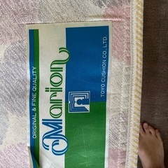 古いベッドです。下に引出し2個⭕️の画像