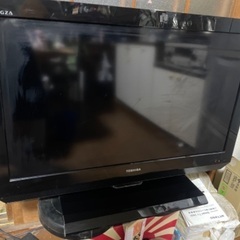 東芝　REGZA 32型