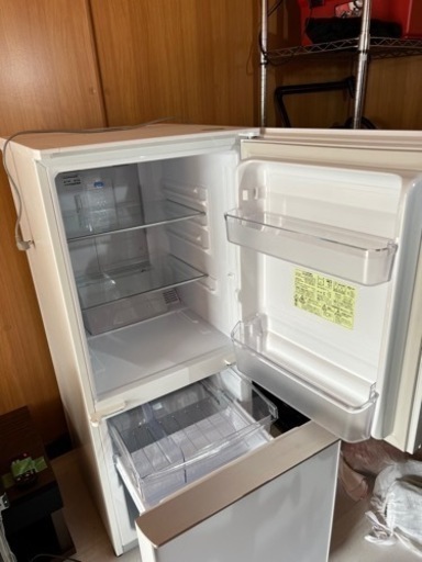 ジャングルジャングル守口店】冷蔵庫 ハイセンス HR-G8201BR 2018