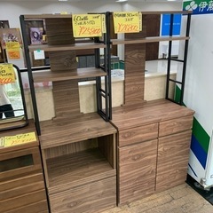 収納シェルフ