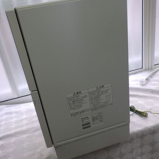 格安！店舗受け渡し可能　2018年製　パナソニック Panasonic NP-TZ100-W [食器洗い乾燥機 ホワイト]　静電タッチ