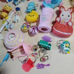 1点10円 10点からお願いします☺︎︎︎︎ドラえもん プリキュア シルバニア ディズニー トランプ ポーチ 等の画像