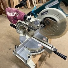 マキタ　190mmスライド丸のこ　押し切り