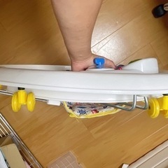 ベビー歩行器の画像