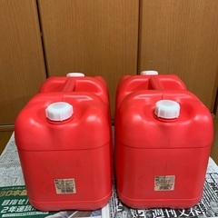 20ℓワイド灯油缶２個（手動ポンプ付き)の画像