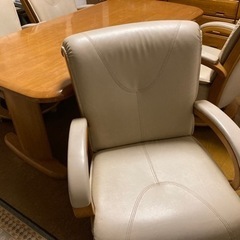 ダイニングテーブル5点セットの画像