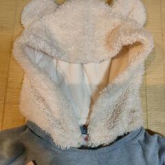 メゾピアノの長袖フード付きトレーナーの画像