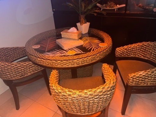 バリ風テーブル×椅子セット