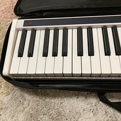 電子ピアノ