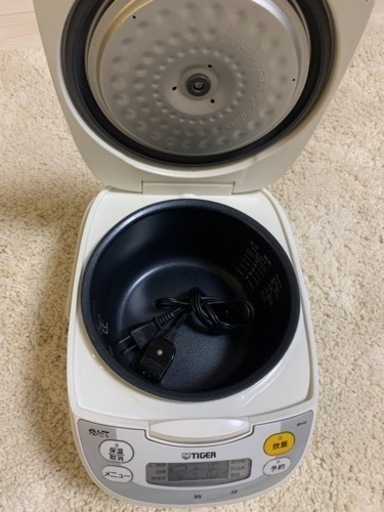 美品　傷なし TIGER 炊飯器 ホワイト