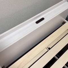 【受け渡し者決定】すのこベッドフレーム シングル 収納棚 コンセント付きの画像