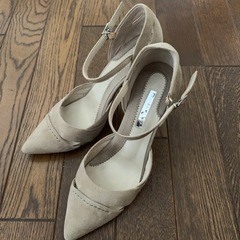 【美品】パンプス　23.5 ベージュ