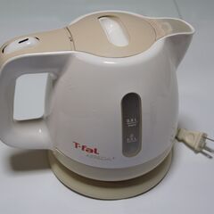☆T-fal　電気ケトル（0.8リットル）中古☆
