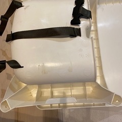 ベビーハイチェアの画像