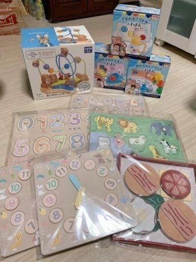 知育玩具　大量まとめ売り！！　追いかけっこループ　絵本　型はめパズル