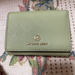 マイケルコース　ライトグリーン　ミニウォレット　新品お値下げしました！